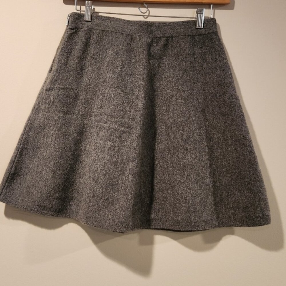 TAHARI marled gray wool blend skater skirt with side zipper size Medium